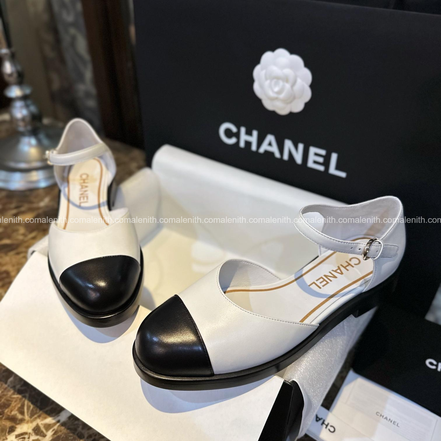 Chanel 23P White and Gold Mary Jane Lace-Up Shoes